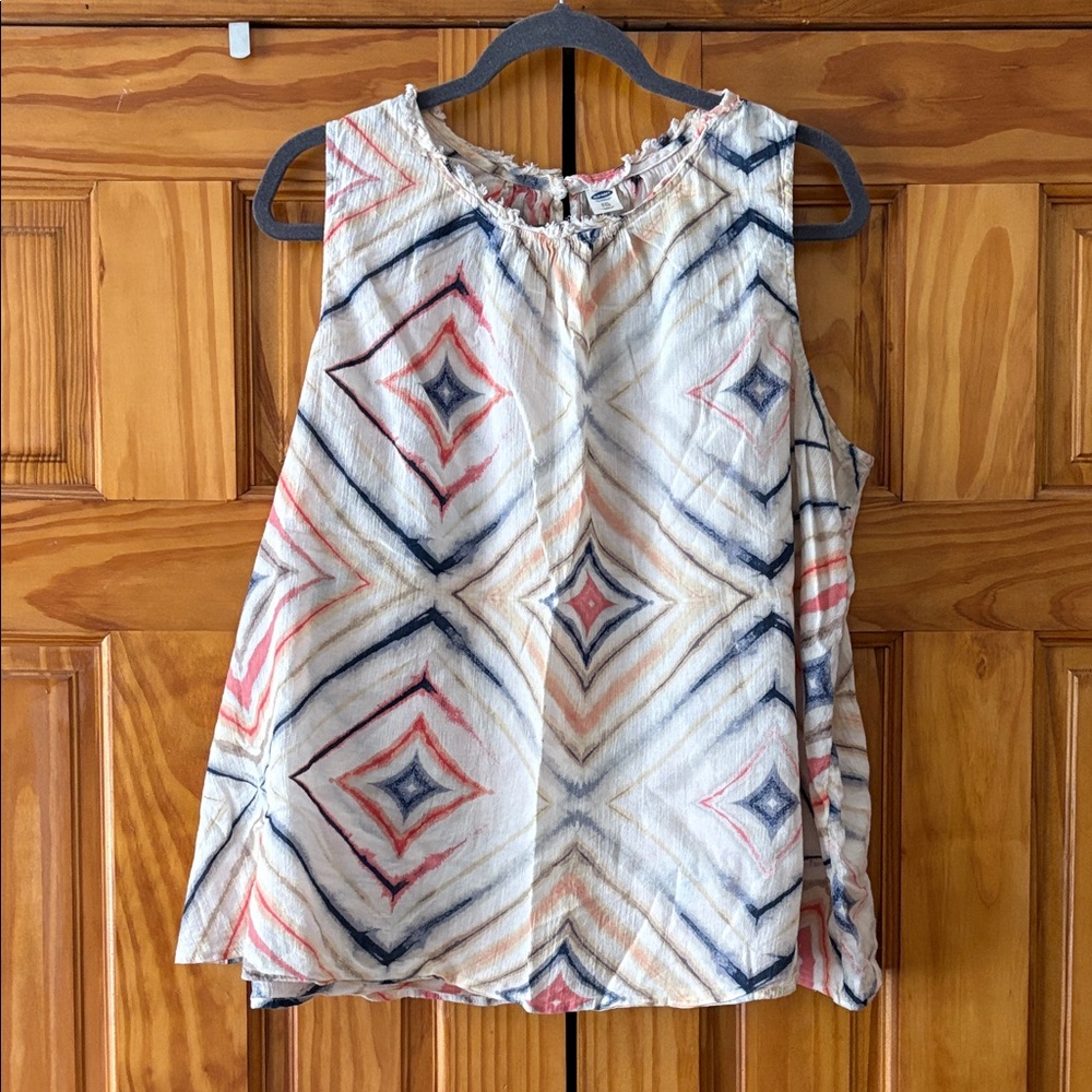 Old Navy XXL Sleeveless Top with Geometric Pattern - Red, Blue, Cream